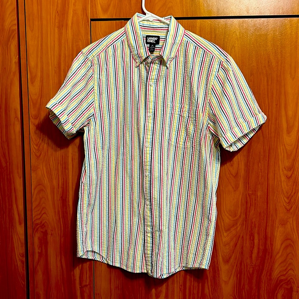 Lands End short sleeve seersucker shirt